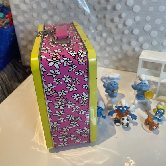 Smurfette 🌼 lunch pail with Smurfs toy bundle - Picture 8 of 11